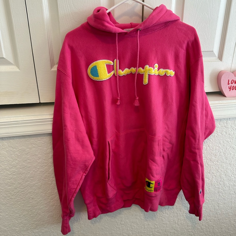 never worn champion hot pink hoodie